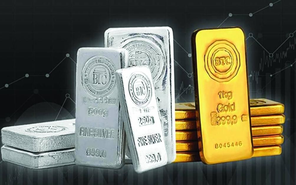 الذهب يختتم الأسبوع مرتفعاً 1.5% والفضة 4%