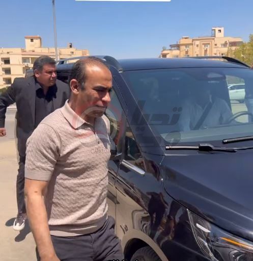 سيد عبد الحفيظ يصل مقر اتحاد الكرة مع وفد الأهلي لحضور جلسة استماع محادثة الفار.. صور - الخليج الان