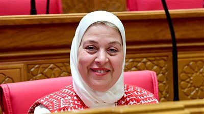 النائبة د. هناء العبيسى: الوصول إلى قوانين عادلة ومتوازنة للاسرة يسهم في تقليل معدلات الطلاق وينعكس إيجابيًا على الاستقرار المجتمعي - الخليج الان