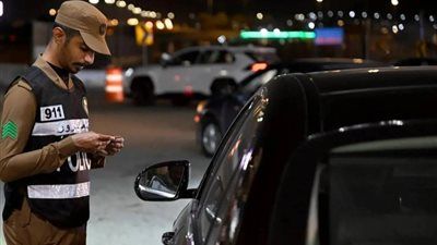 العبور للأنظمة فقط.. استنفار أمني شامل على مداخل مكة المكرمة - الخليج الان