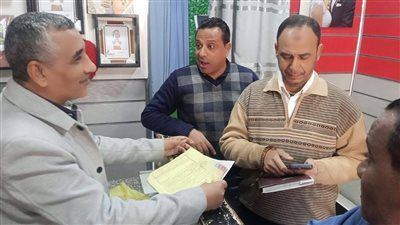 حملات مكبرة في المنيا لتقنين أوضاع المحال العامة وتطبيق القانون بكل حزم - الخليج الان