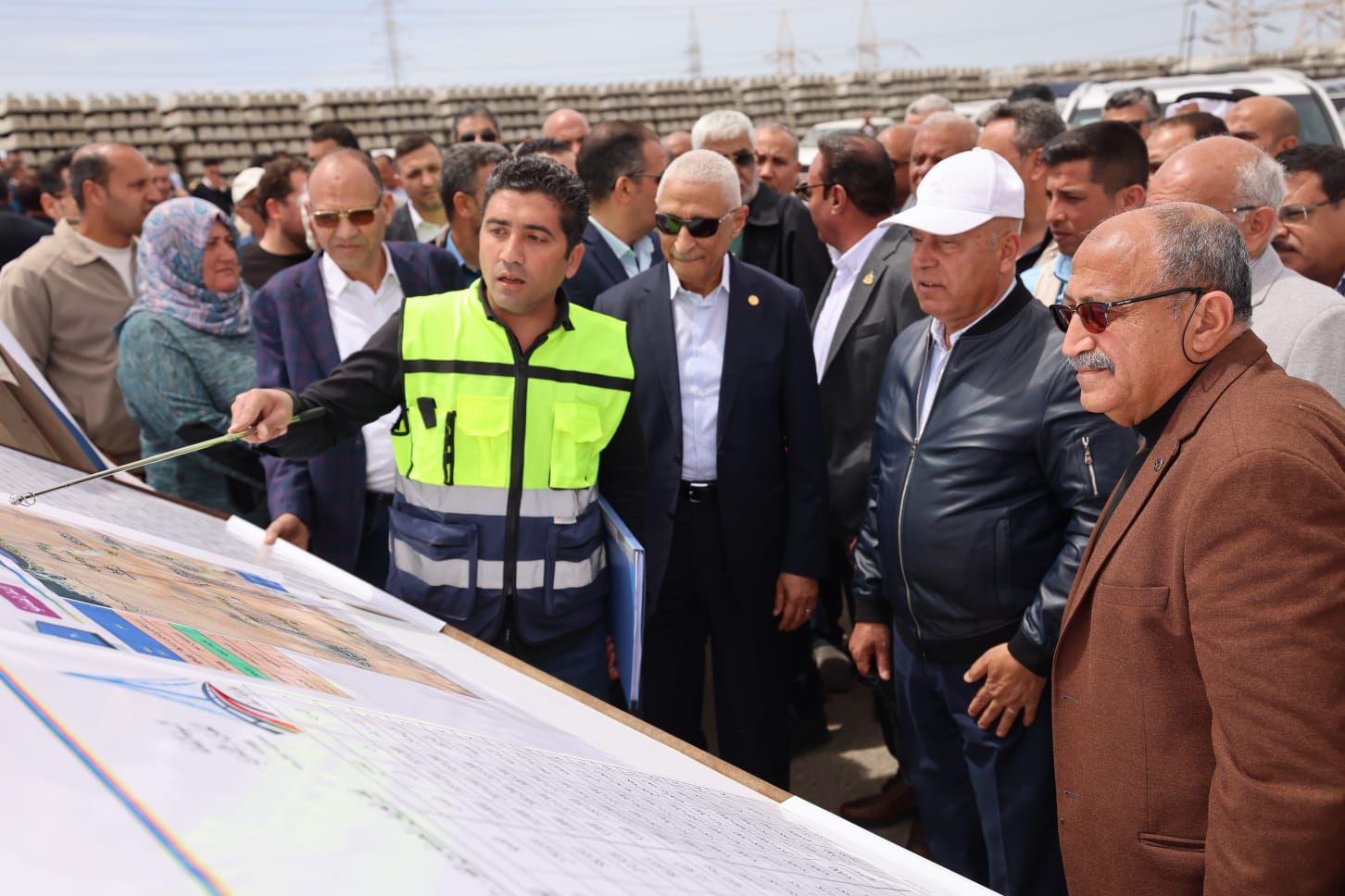 وزير النقل يتفقد مشروع خط سكة حديد بئر العبد / العريش / جنوبا رأس النقب (مطار طابا) - الخليج الان