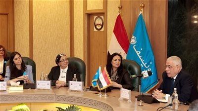 وزيرة التضامن تفتتح الغرف الصديقة للطفل بمقر النائب العام بالقاهرة - الخليج الان