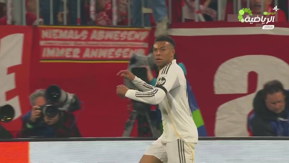 البايرن ضد الريال.. انطلاق الشوط الثاني من مباراة ريال مدريد وبايرن ميونخ في دوري أبطال أوروبا - الخليج الان