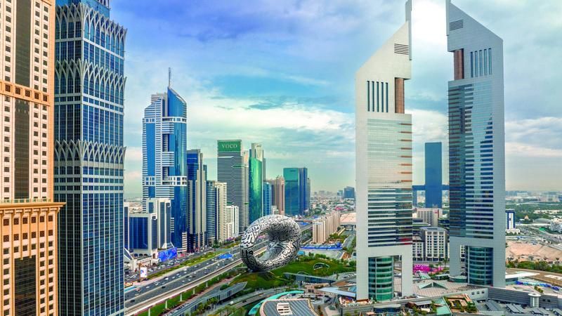 صفقات المكاتب الفاخرة في دبي تقفز 114% خلال 2025