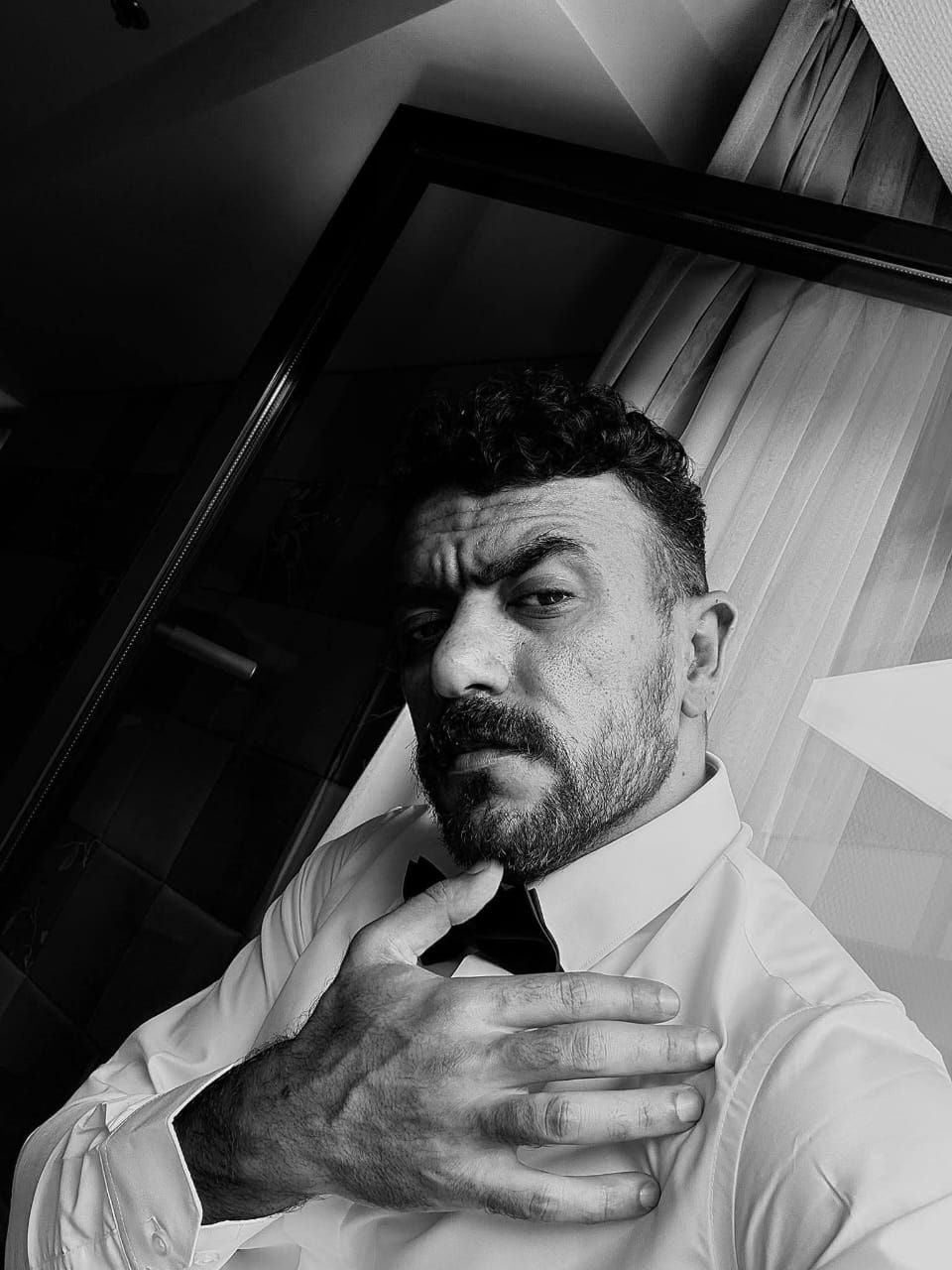 طلق نار.. أحمد العوضي يشوق الجمهور لـ فيلم شمشون ودليلة بهذه الطريقة - الخليج الان