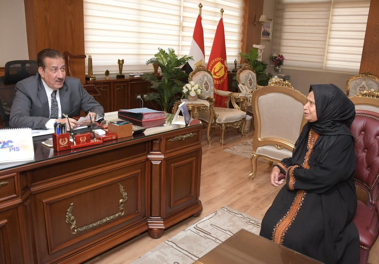 استجابة عاجلة لمحافظ بورسعيد لما نشره موقع “تليجراف الخليج”.. دعم إنساني لسيدة حملت نجلها 45 عامًا - الخليج الان