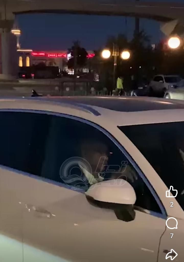 الفنان سيد رجب يدعم طليقته في عزاء والدها| صور - الخليج الان