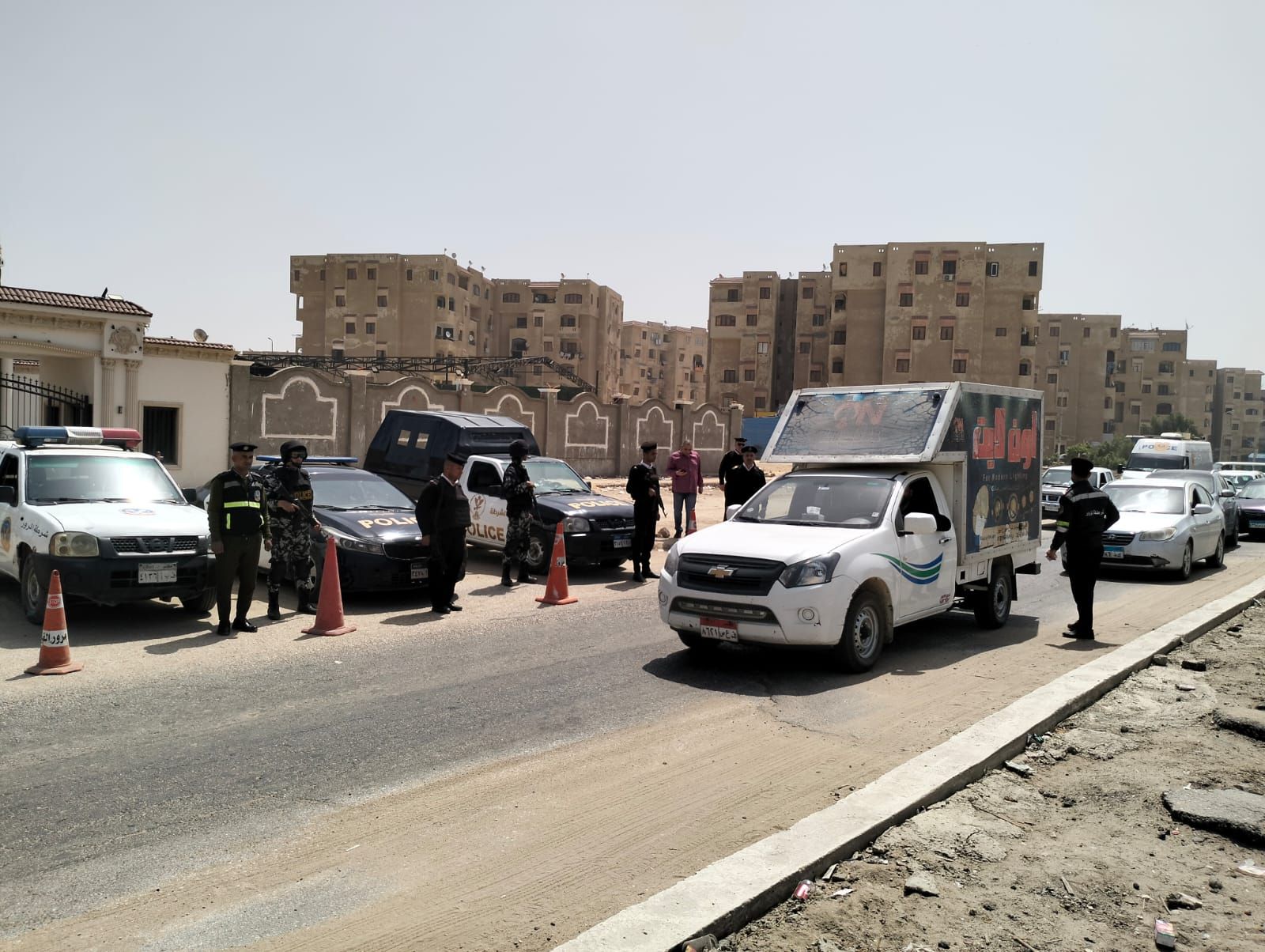 مدير أمن الفيوم يقود حملات يومية.. وحملة أمنية مكبرة بمنطقة دمو تُحكم السيطرة وتضرب الخارجين عن القانون - الخليج الان