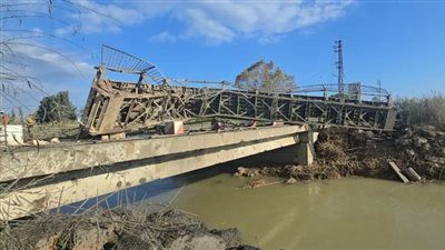 «غير قابل للإصلاح».. إسرائيل تدمر آخر جسر يربط جنوب لبنان ببقية بالبلاد - الخليج الان