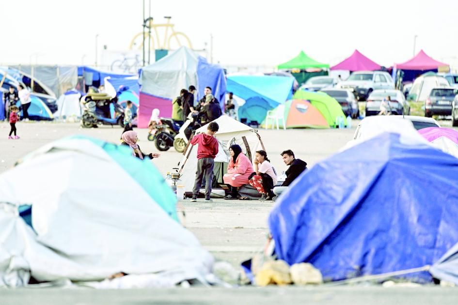 إصابات برصاص.. والاحتلال يقصف شرق قطاع غزة وشماله 