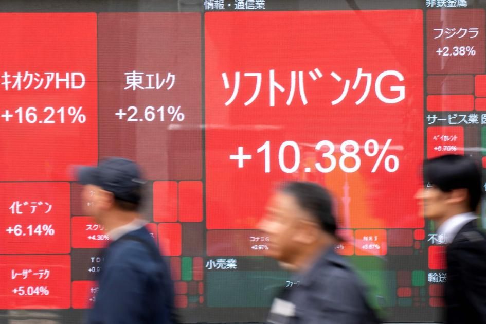 ذروة جديدة لأسهم اليابان بعد إغلاقات قياسية في وول ستريت