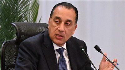 رئيس الوزراء يترأس اجتماع الحكومة لمتابعة توافر السلع وضبط الأسواق - الخليج الان