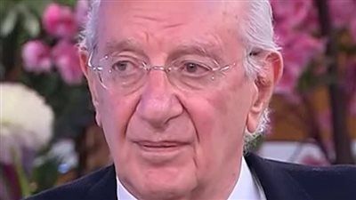 كان بيصوت ويقول ابني مات.. لحظات صعبة عاشها محمد عبد الوهاب بعد وفاة عبد الحليم - الخليج الان