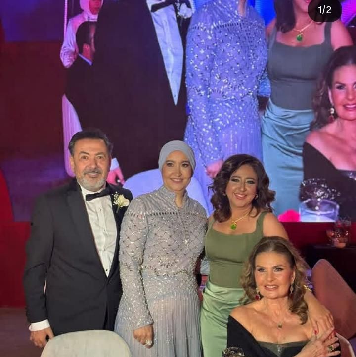 يسرا في المقدمة.. لقطات من حفل زفاف ابنة الإعلامي خيري رمضان |صور - الخليج الان