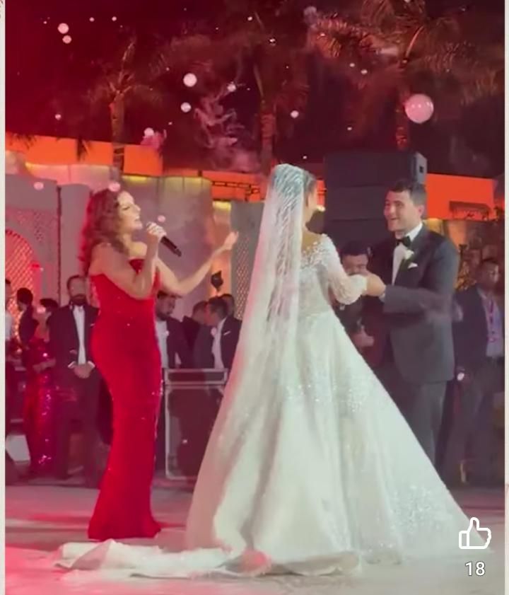 أنغام وحماقي وتووليت يشعلون حفل زفاف ابنة المنتج محمد السعدي - الخليج الان