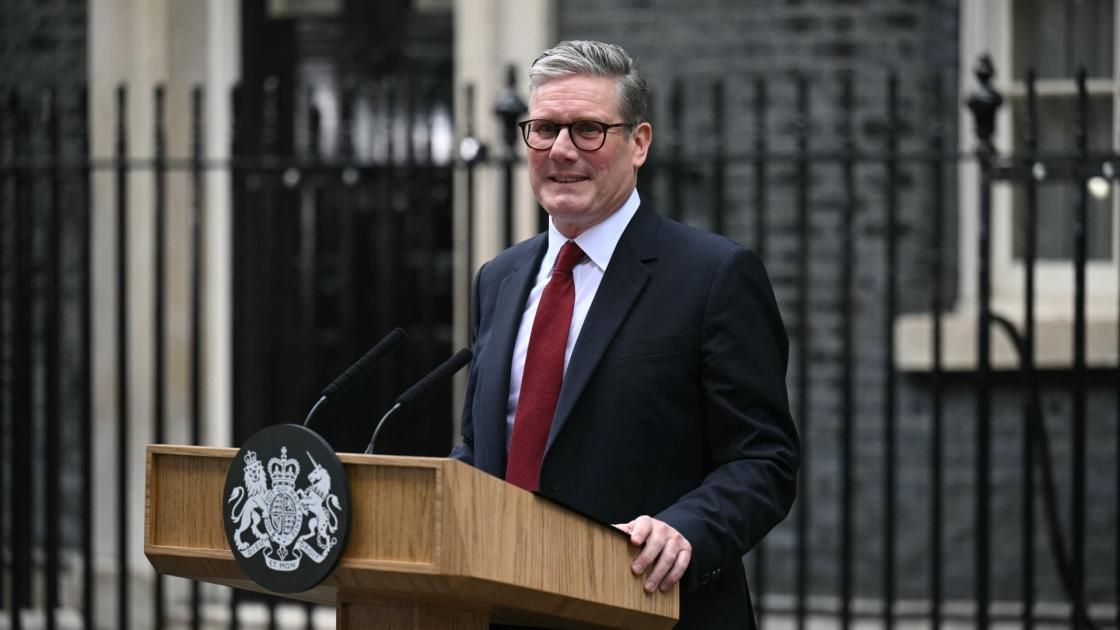 تعيين السفير "غير المؤهّل" أمنياً تضغط على ستارمر للاستقالة