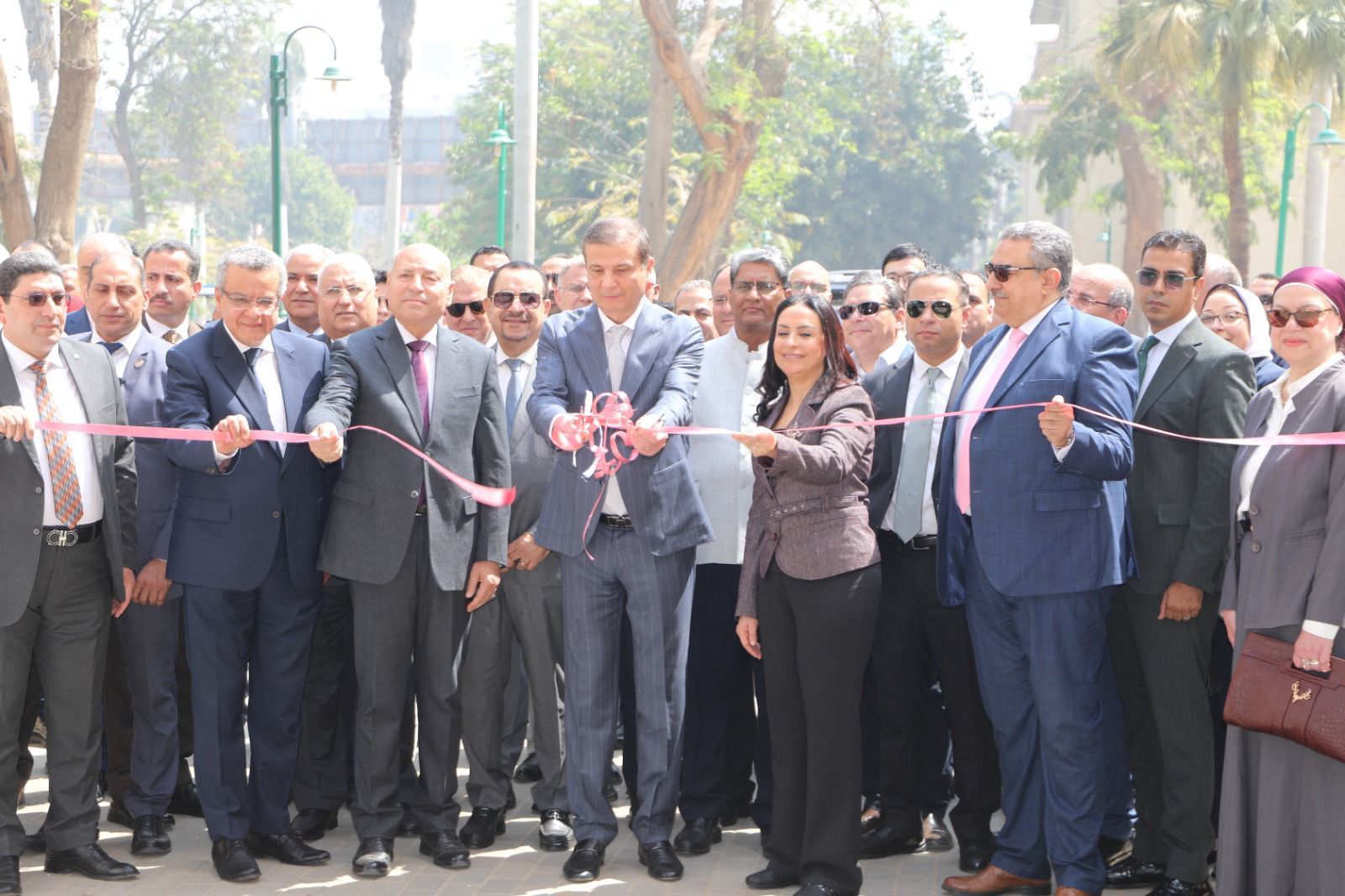 وزيرا الزراعة والتضامن يفتتحان النسخة الـ93 من معرض زهور الربيع بالمتحف الزراعي بالدقي - الخليج الان