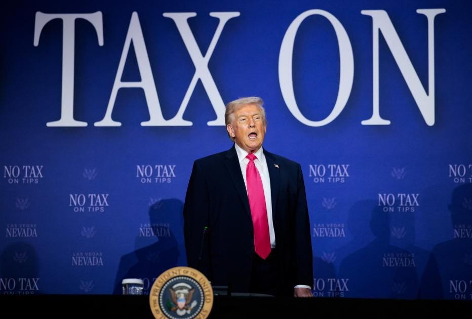 ترامب: أمريكا ستعمل مع إيران لانتشال اليورانيوم المخصب المدفون