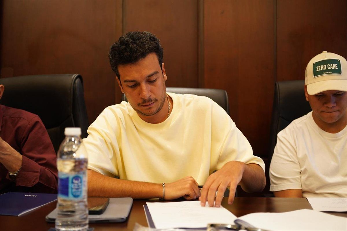 تمهيدا لبدء التصوير.. بروفات حدوتة بني مزار لـ خالد جلال ومجدي الهواري| صور - الخليج الان