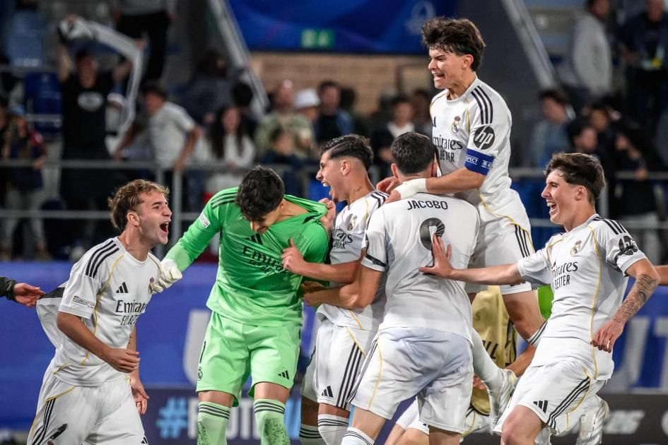 "ريمونتادا" وأحداث مثيرة..ريال مدريد يحتفل بصعود ناشئيه لنهائي أوروبا