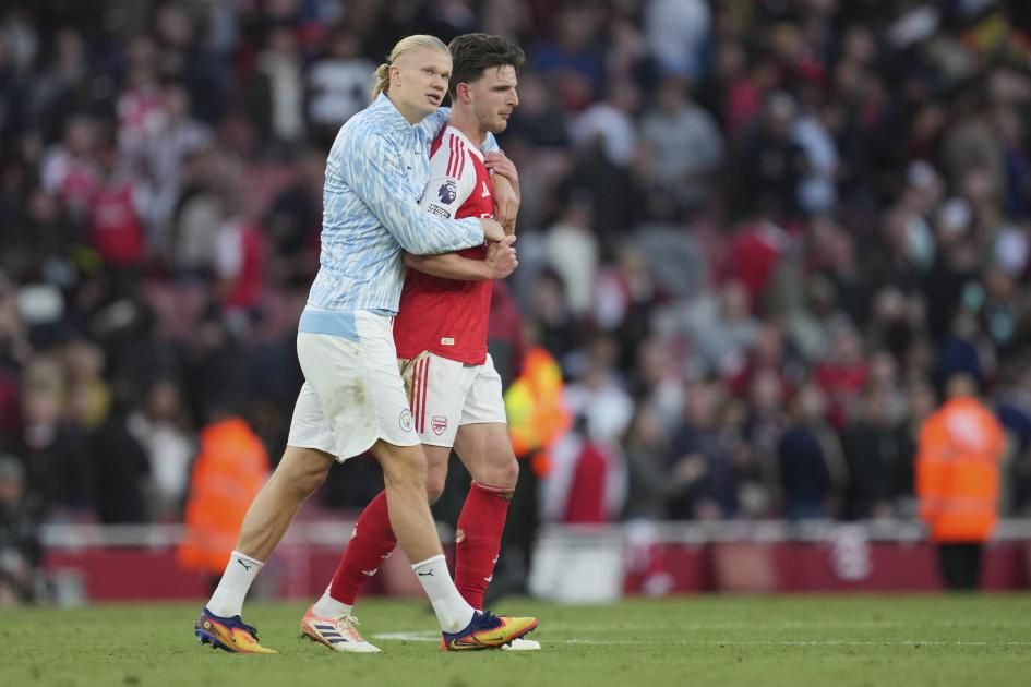 هالاند متعطش للفوز على أرسنال.. والإحصاءات ترجح التعادل في قمة الأحد