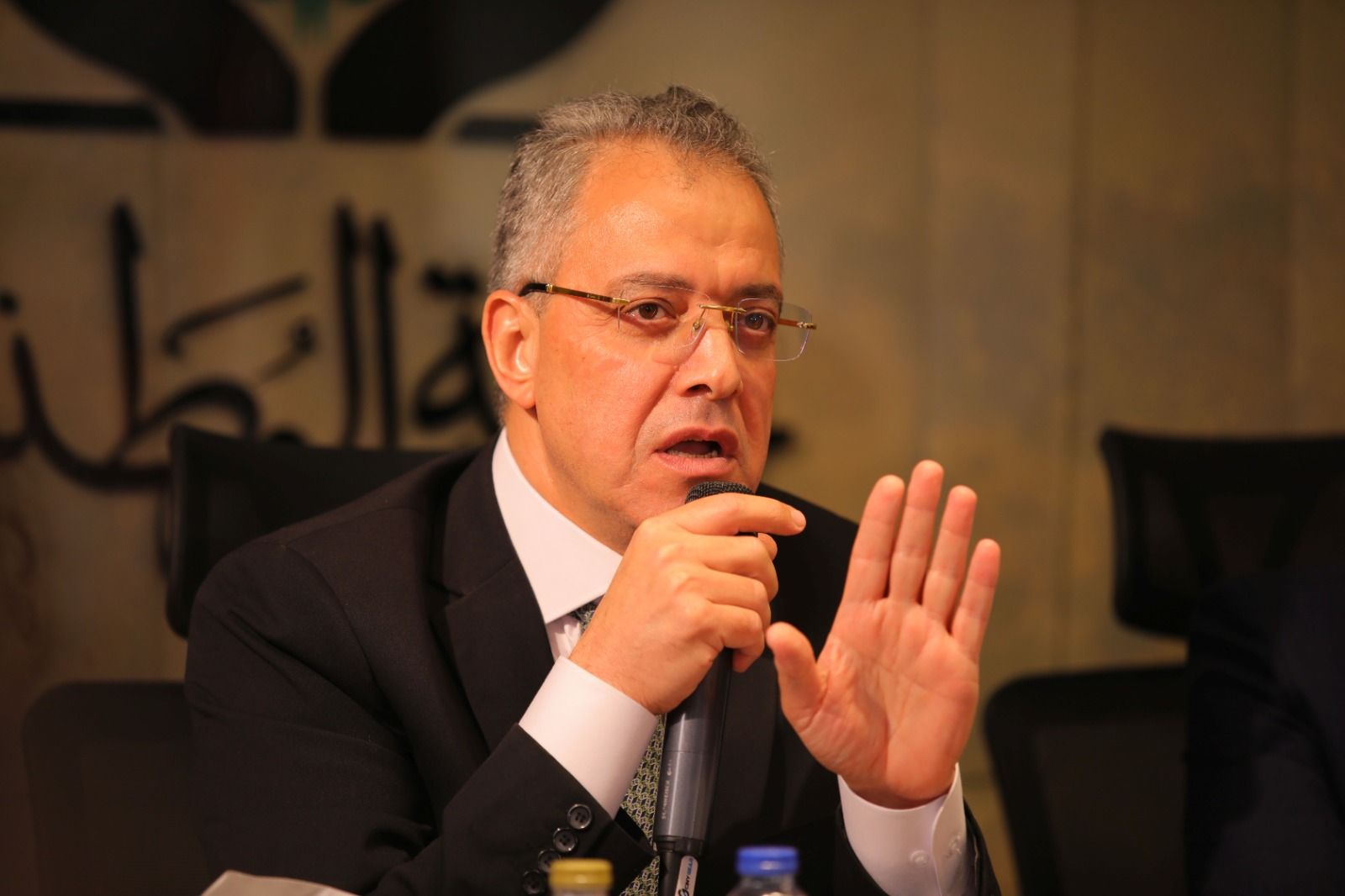 حزب الجبهة الوطنية يبدأ حوارا مجتمعيا لإنقاذ الأسرة المصرية: تأهيل المقبلين على الزواج وقانون يحمي كل الأطراف - الخليج الان