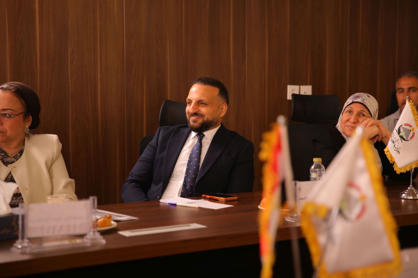 حزب الجبهة الوطنية يبدأ حوارا مجتمعيا لإنقاذ الأسرة المصرية: تأهيل المقبلين على الزواج وقانون يحمي كل الأطراف - الخليج الان