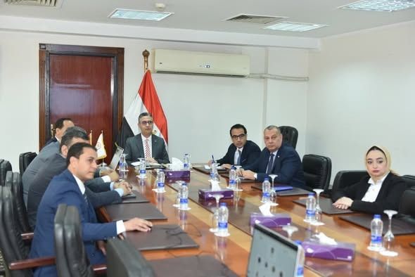 وزير التموين يتابع التحول الرقمي بجهاز تنمية التجارة الداخلية ويوجه بإطلاق الموقع الرسمي - الخليج الان