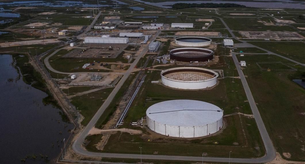 ‌وزارة الطاقة الأمريكية تمنح 26 مليون برميل من احتياطي النفط لـ 9 شركات