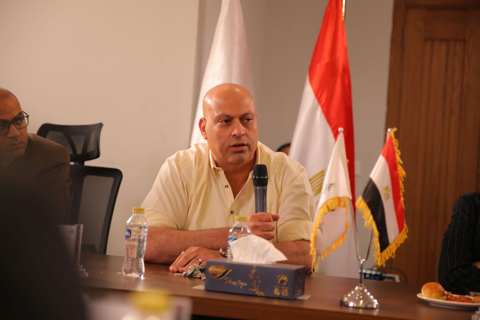 حزب الجبهة الوطنية يبدأ حوارا مجتمعيا لإنقاذ الأسرة المصرية: تأهيل المقبلين على الزواج وقانون يحمي كل الأطراف - الخليج الان