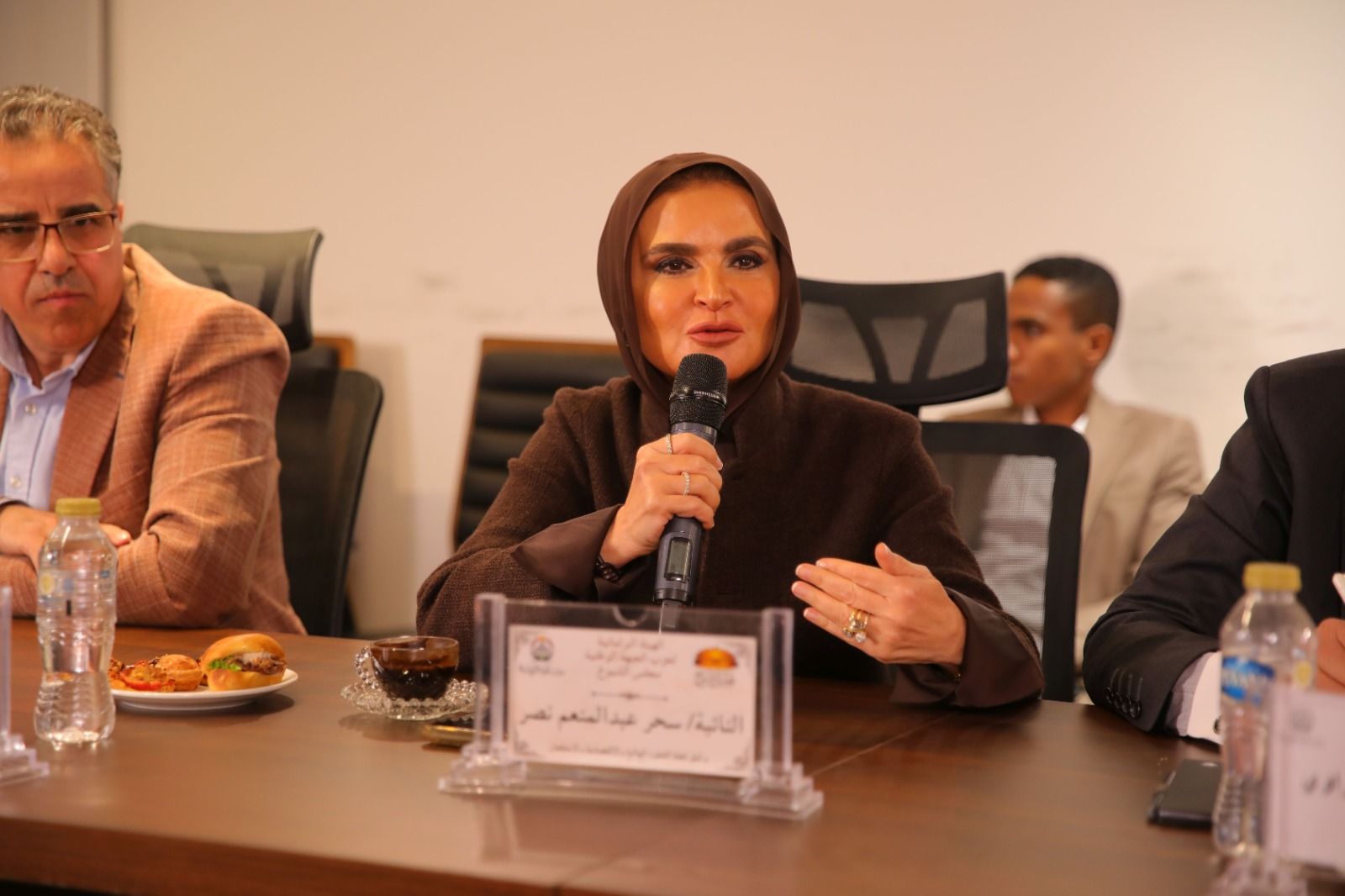 حزب الجبهة الوطنية يبدأ حوارا مجتمعيا لإنقاذ الأسرة المصرية: تأهيل المقبلين على الزواج وقانون يحمي كل الأطراف - الخليج الان