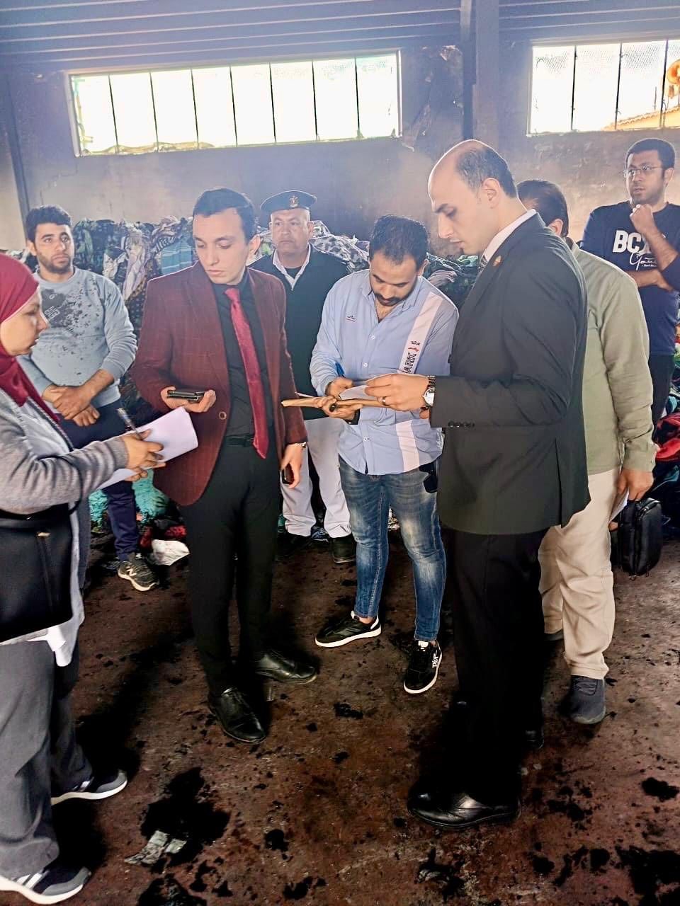 خالف اشتراطات التراخيص.. النيابة الإدارية تعاين حريق بأحد مصانع النسيج بالمحلة الكبرى - الخليج الان