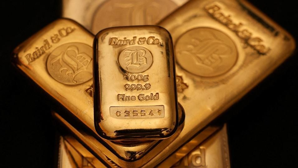 الذهب يتراجع 2%.. والأونصة تبدأ تعاملات الأسبوع دون 4800 دولار