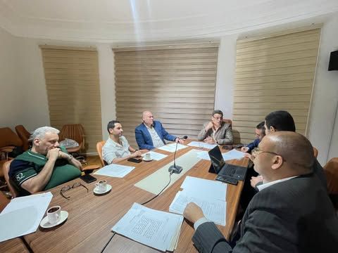 نقابة الإعلاميين: عقوبة الإنذار لهاني حتحوت بعد خضوعه للتحقيق بمقر النقابة - الخليج الان