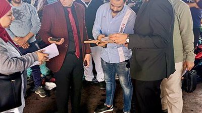 خالف اشتراطات التراخيص.. النيابة الإدارية تعاين حريق بأحد مصانع النسيج بالمحلة الكبرى - الخليج الان