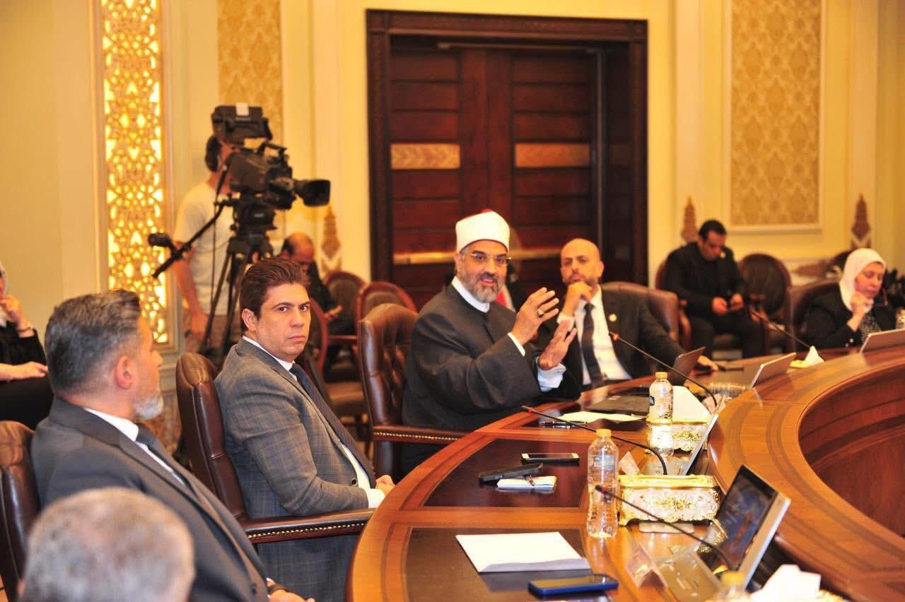 برلمانية حماة الوطن تعلن خطتها التشريعية للتأهيل الأسري ضمن منظومة الأحوال الشخصية..العطيفي: حوار مجتمعي بأمانات الحزب ومقترح بإنشاء مركز وطني لحماية الأسرة يتبع مجلس الوزراء - الخليج الان