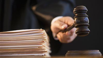 داخل قفص الاتهام.. 8 متهمين يواجهون مصيرهم في قضية “داعش النزهة” - الخليج الان