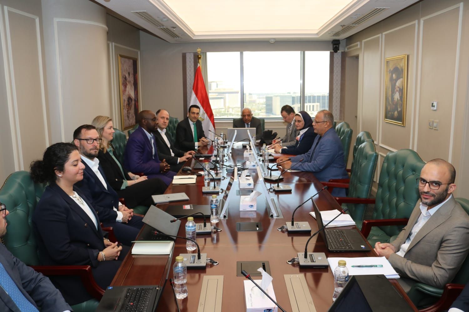 وزير الكهرباء يبحث مع "سكاتك" تنفيذ مشروعات بـ1.8 مليار دولار لتحقيق 45% طاقة نظيفة بحلول 2028 - الخليج الان