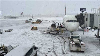 إيران تعلن استئناف الرحلات الداخلية بعد توقف 50 يوما - الخليج الان