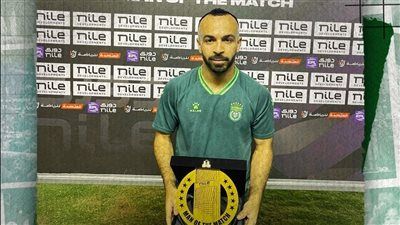 أفشة يفوز بجائزة أفضل لاعب في مباراة الاتحاد السكندري والمقاولون العرب بالدوري الممتاز - الخليج الان