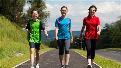 شد عضلي في الرقبة والكتف.. حلول منزلية سريعة لتخفيف الألم - الخليج الان