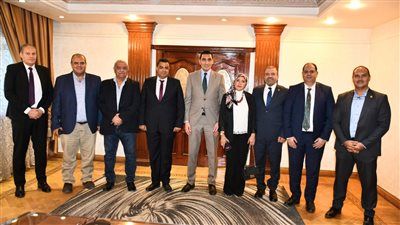 وزير الشباب والرياضة يبحث تطوير القوس والسهم وخطط المستقبل - الخليج الان