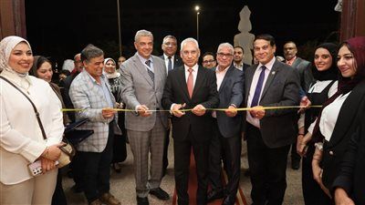 افتتاح الملتقى التوظيفي لكلية الفنون الجميلة تحت عنوان: “مسيرة ذهبية من الإبداع إلى سوق العمل” - الخليج الان