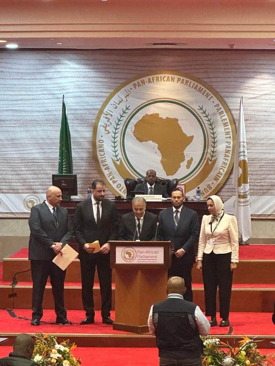 النائب محمد عبادة عضوا بالبرلمان الافريقى - الخليج الان