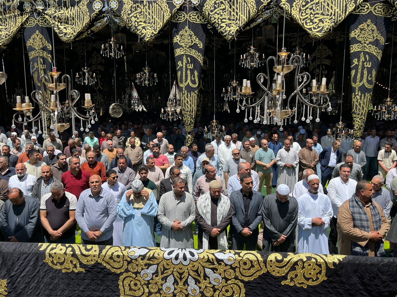 لحق بنجله ..تشييع جثمان طبيب توفي إثر حريق شقته بكفر الشيخ - الخليج الان