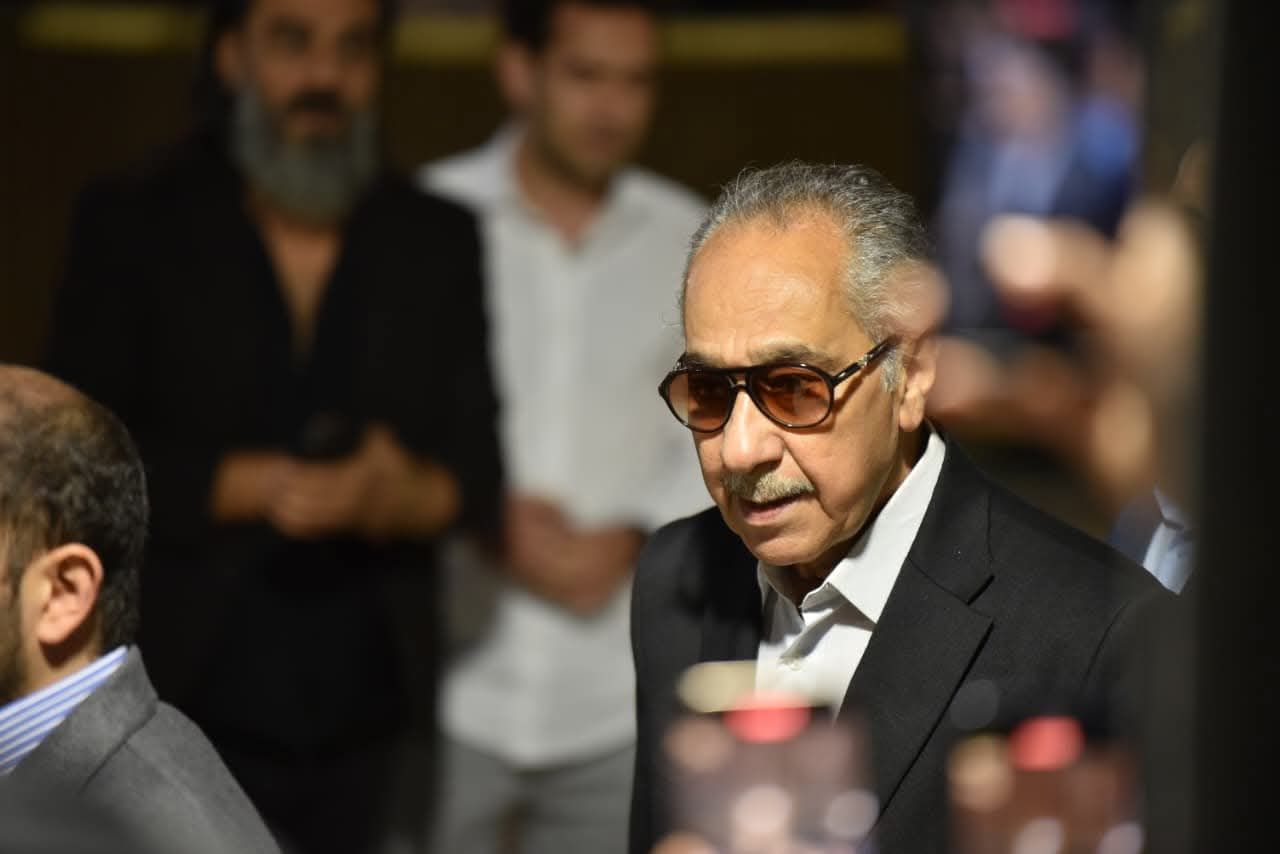 يسرا وكريم عبد العزيز وزينة.. حضور مهيب من نجوم الفن في عزاء هاني شاكر - الخليج الان