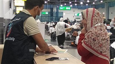 استعداداً لموسم الحج 2026.. «الصحة» تكثف خدماتها الوقائية والتثقيفية لضيوف الرحمن بالمطارات والموانئ - الخليج الان