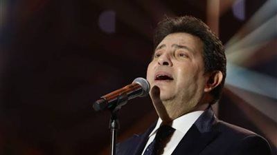 هل كان هاني شاكر يضع “زمّارة” في حنجرته لتقليد العندليب؟.. القصة الكاملة - الخليج الان