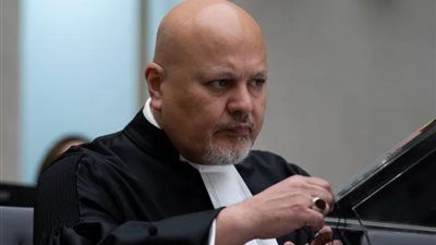كريم خان.. حملة إقالتي «ممنهجة» والهدف تعطيل مذكرات اعتقال قادة إسرائيل - الخليج الان